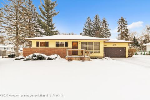 15253 Pinehurst Dr, Lansing, MI 48906 photo 3