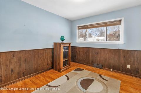 15253 Pinehurst Dr, Lansing, MI 48906 photo 11
