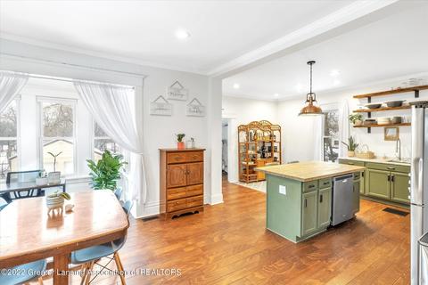 523 Cherry St, Lansing, MI 48933 photo 14