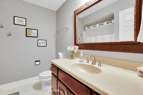 708 Larchmont St, Dewitt, MI 48820 photo 26