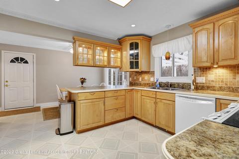 708 Larchmont St, Dewitt, MI 48820 photo 9