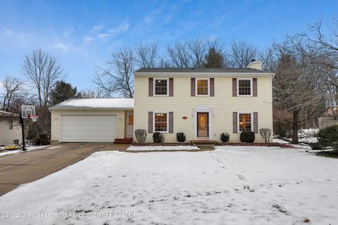 708 Larchmont St, Dewitt, MI 48820 photo 1