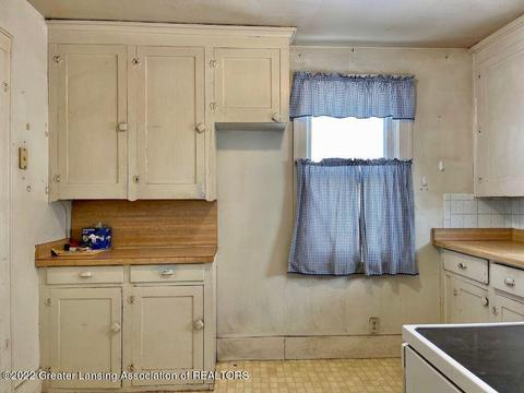 405 E Rouse St, Lansing, MI 48910 photo 10
