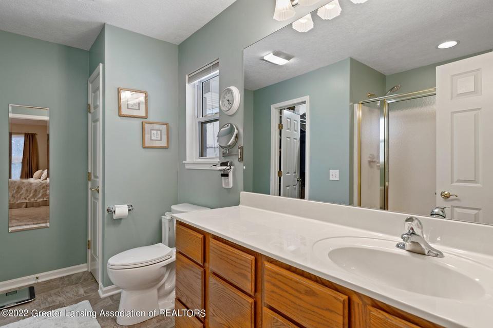  13777 Remington Dr, Bath, MI 48808 photo 30
