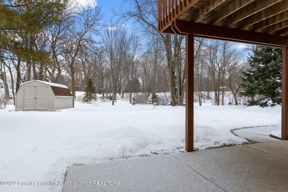  13777 Remington Dr, Bath, MI 48808 photo 12