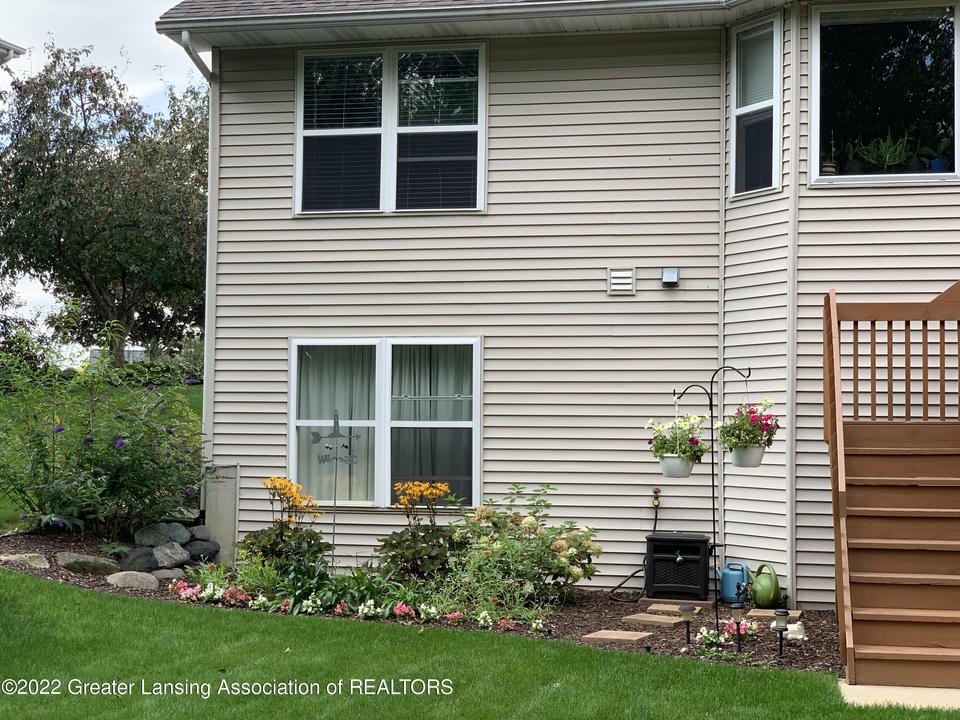  13777 Remington Dr, Bath, MI 48808 photo 5