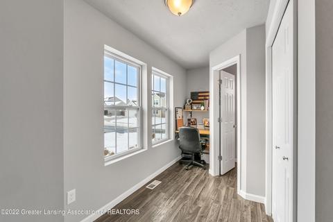 201 Ayla Dr, Dewitt, MI 48820 photo 5