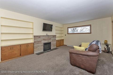 505 N Main St, Perry, MI 48872 photo 5