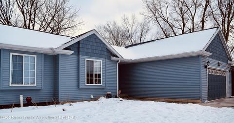 2727 Pine Tree Rd, Holt, MI 48842 photo 2