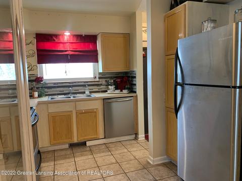 520 E Willard Ave, Lansing, MI 48910 photo 7