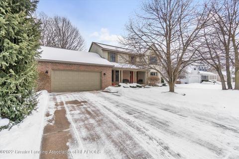 305 Windyrush Ln, Dewitt, MI 48820 photo 2