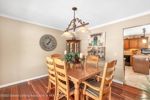 305 Windyrush Ln, Dewitt, MI 48820 photo 8