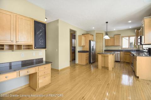 12685 Warm Creek Dr, Dewitt, MI 48820 photo 9