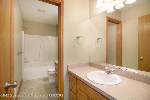 12685 Warm Creek Dr, Dewitt, MI 48820 photo 23