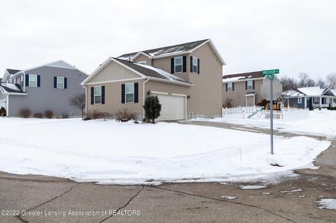 3085 Moccasin Dr, Dewitt, MI 48820 photo 4