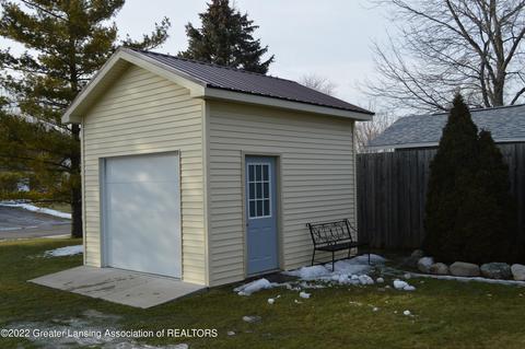 3482 Parkwood Dr, Dewitt, MI 48820 photo 28