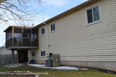 3482 Parkwood Dr, Dewitt, MI 48820 photo 4