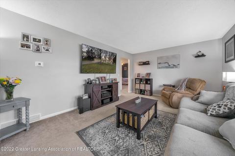 3740 Mulberry Ln, Dewitt, MI 48820 photo 5