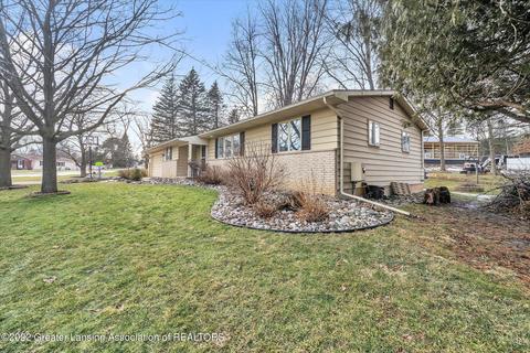 3740 Mulberry Ln, Dewitt, MI 48820 photo 3