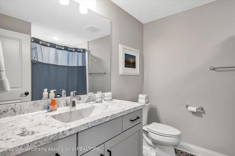 5260 E Hawk Hollow Dr, Bath, MI 48808 photo 31