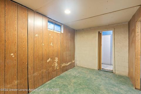 1109 David St, Lansing, MI 48906 photo 32