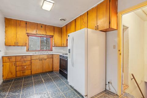 1109 David St, Lansing, MI 48906 photo 17