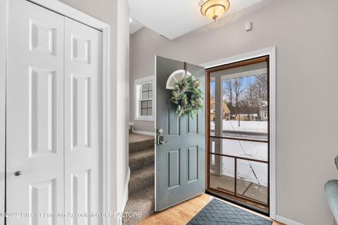12747 Houghton Dr, Dewitt, MI 48820 photo 4