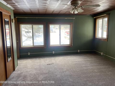 402 E Adelaide St, Maple Rapids, MI 48853 photo 26