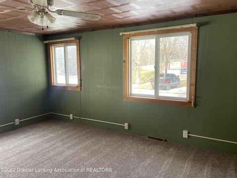 402 E Adelaide St, Maple Rapids, MI 48853 photo 28