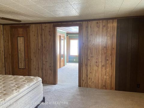 402 E Adelaide St, Maple Rapids, MI 48853 photo 25
