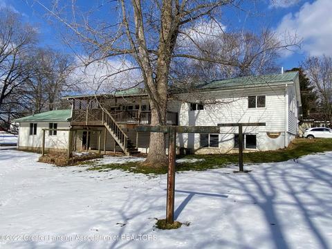 402 E Adelaide St, Maple Rapids, MI 48853 photo 3