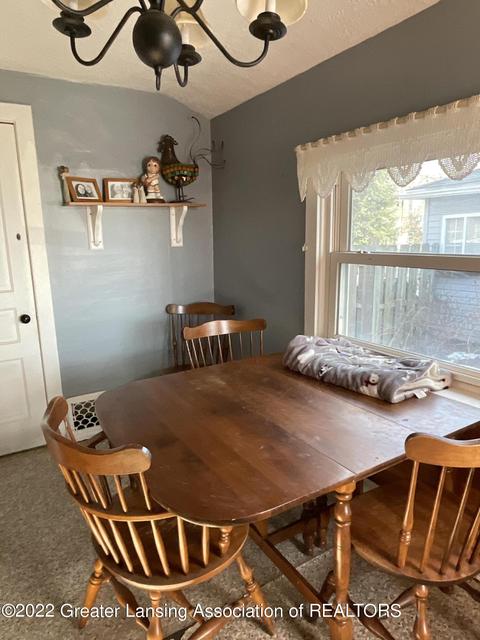 808 W Hanover St, Marshall, MI 49068 photo 9