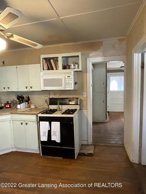 808 W Hanover St, Marshall, MI 49068 photo 13