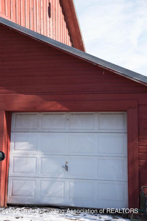 8634 Clinton Rd, Jackson, MI 49201 photo 7