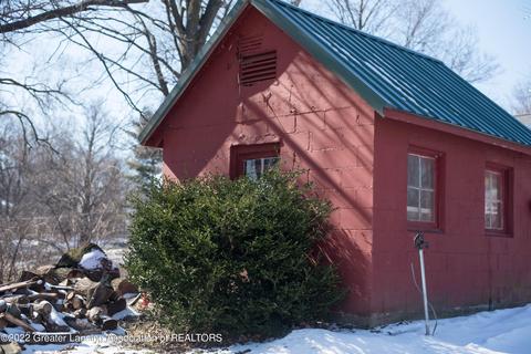 8634 Clinton Rd, Jackson, MI 49201 photo 6
