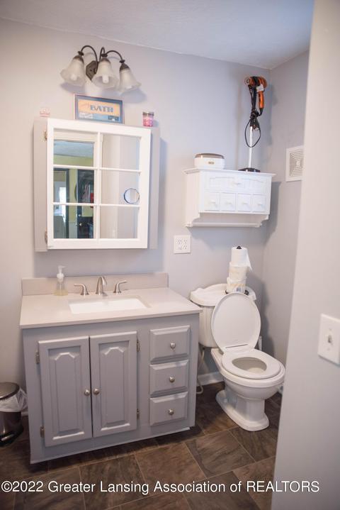 8634 Clinton Rd, Jackson, MI 49201 photo 28