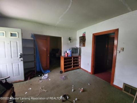 5401 Wise Rd, Lansing, MI 48911 photo 5