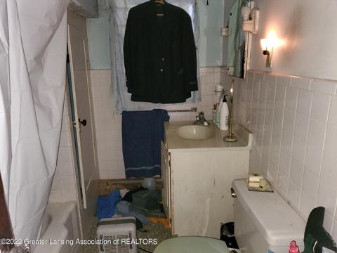 5401 Wise Rd, Lansing, MI 48911 photo 13