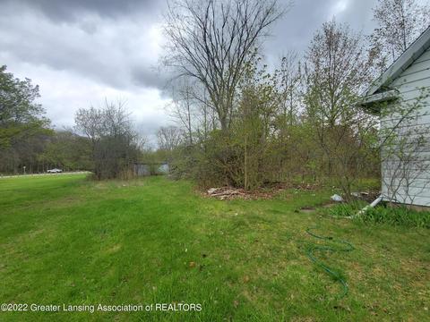 5401 Wise Rd, Lansing, MI 48911 photo 3