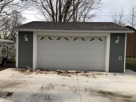 175 Washington St, Sunfield, MI 48890 photo 3