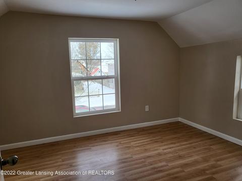 175 Washington St, Sunfield, MI 48890 photo 13