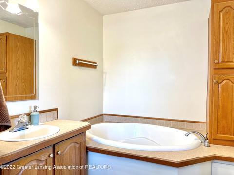9890 S Us 27, Dewitt, MI 48820 photo 27
