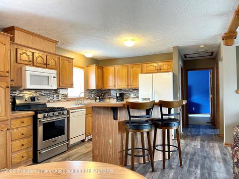 9890 S Us 27, Dewitt, MI 48820 photo 13
