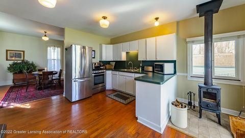 315 Elm St, Mason, MI 48854 photo 9