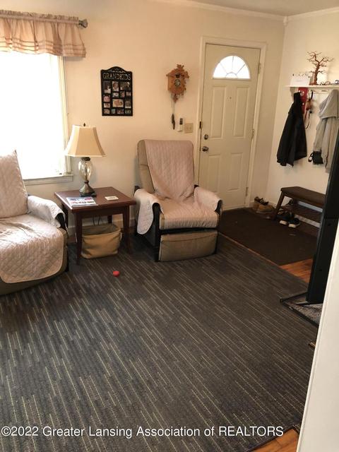 609 E Paulson St, Lansing, MI 48906 photo 2