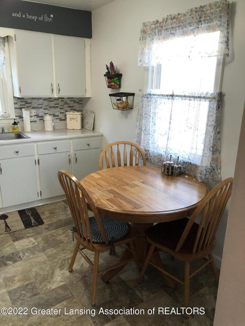 609 E Paulson St, Lansing, MI 48906 photo 6