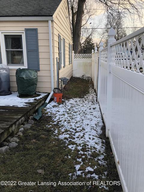 609 E Paulson St, Lansing, MI 48906 photo 16