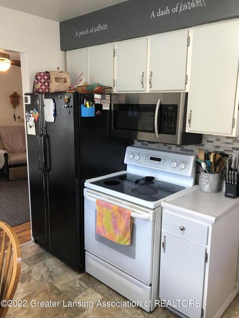 609 E Paulson St, Lansing, MI 48906 photo 7