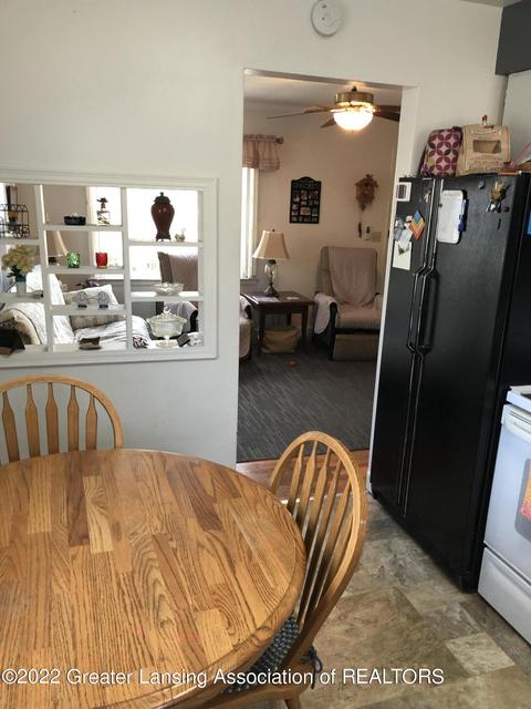 609 E Paulson St, Lansing, MI 48906 photo 8