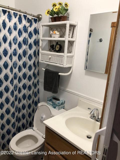 609 E Paulson St, Lansing, MI 48906 photo 11
